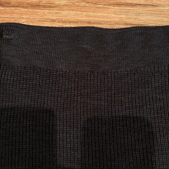 Ann Taylor Slate (Navy/Charcoal) Winter Weight Ribbed Midi Sweater Knit Skirt - Picture 2 of 2